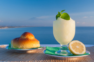 Granita_con_brioscia