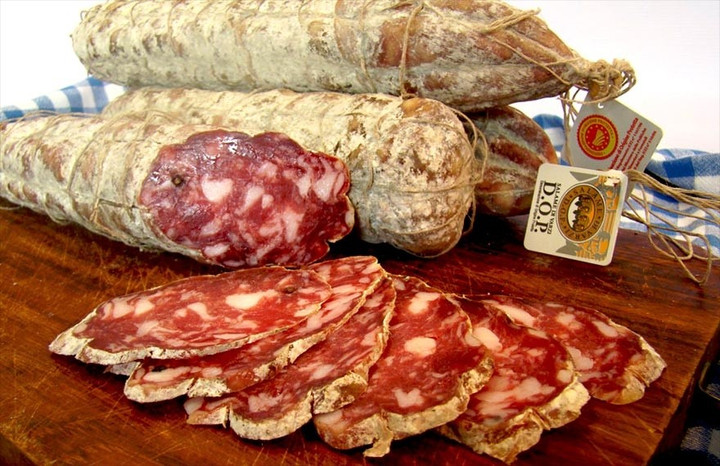 Varzi_salami